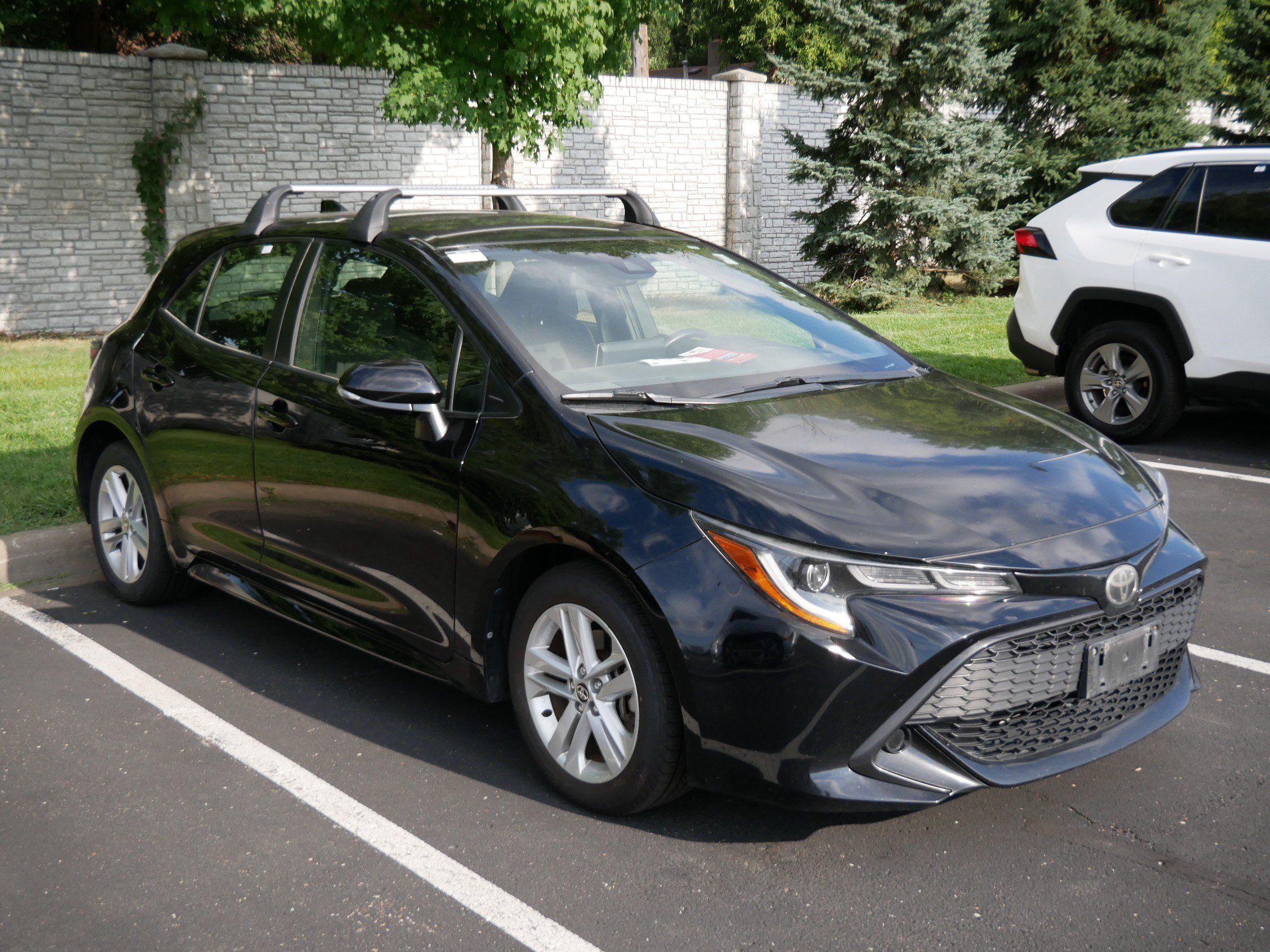 Certified 2019 Toyota Corolla SE FWD image 3