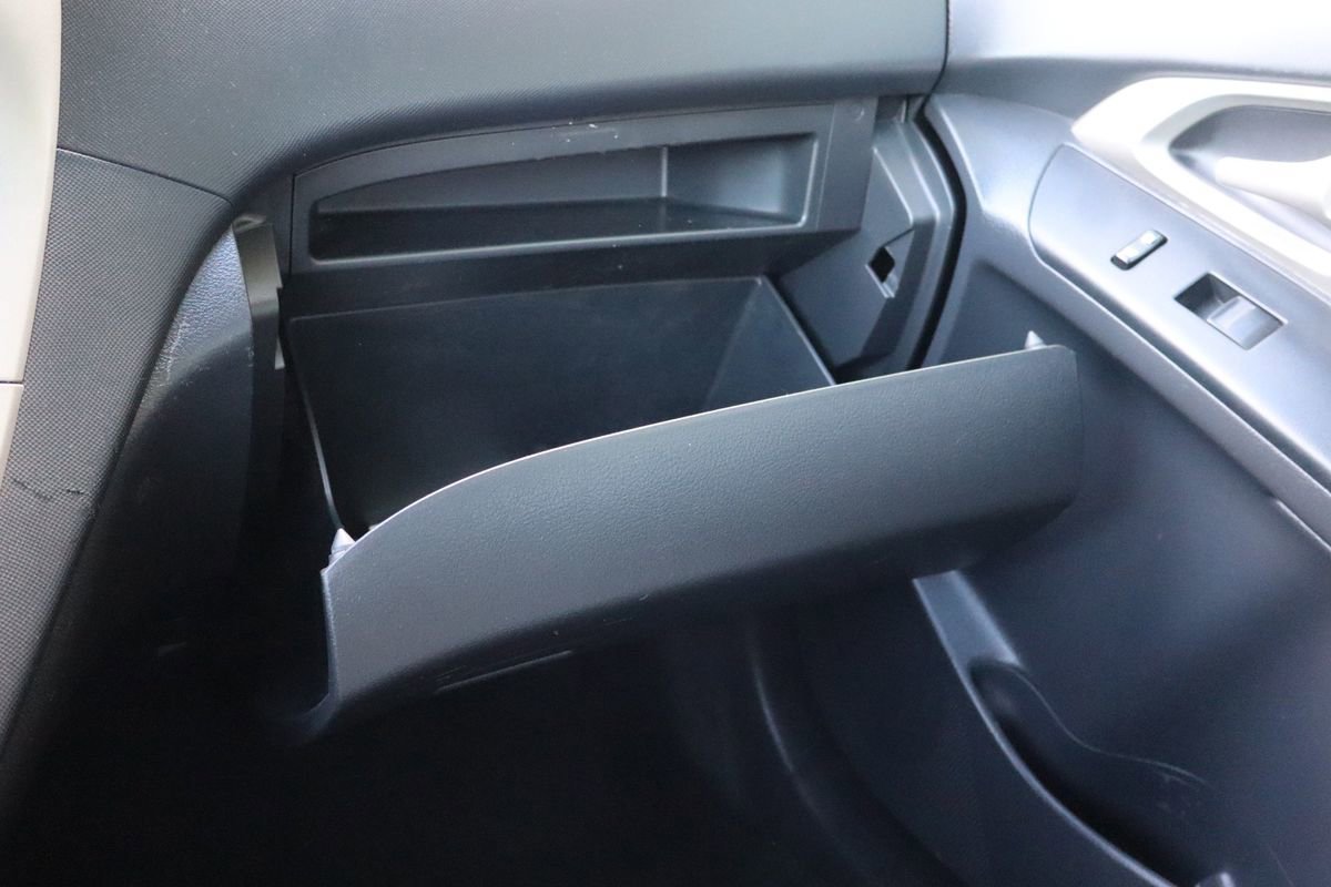 Used 2010 Toyota Matrix image 34