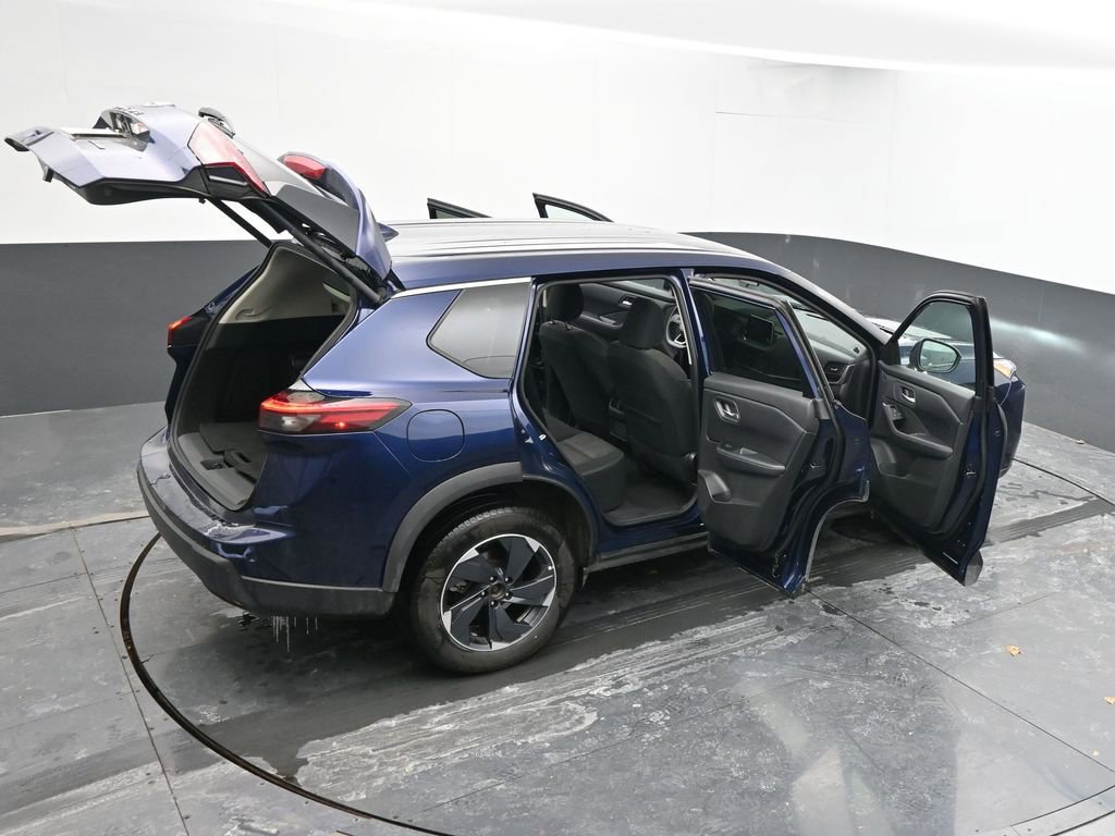 Used 2024 Nissan Rogue SV image 63