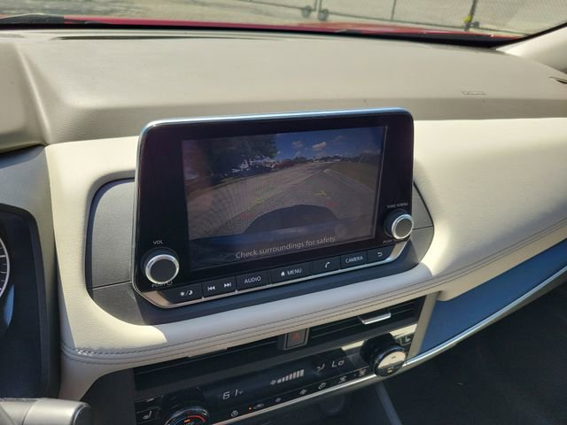 Used 2024 Nissan Rogue SV w/ SV Premium Package image 19