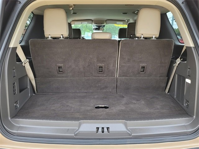 Used 2020 Ford Expedition Limited image 12