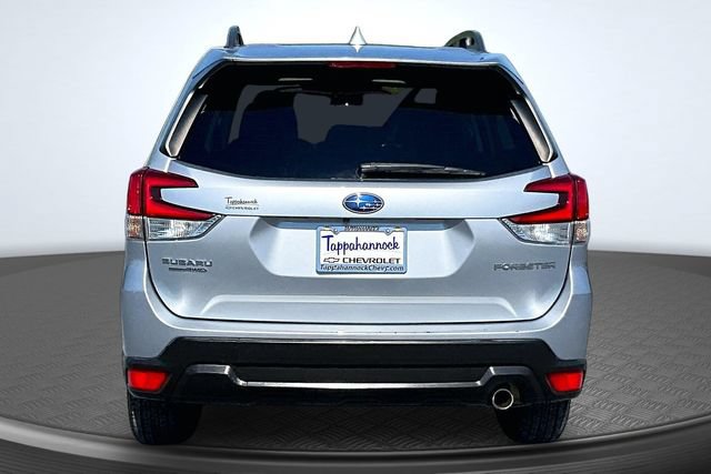 Used 2022 Subaru Forester Limited AWD/4WD image 5