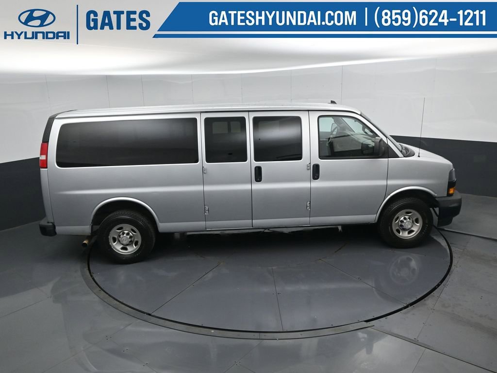 Used 2019 Chevrolet Express 3500 LS image 36