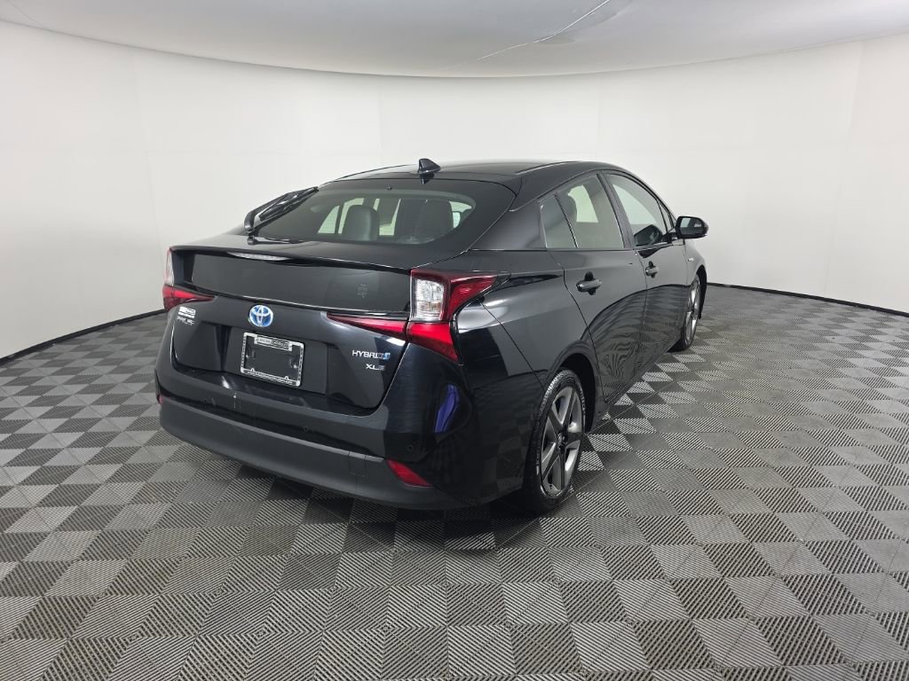 Used 2019 Toyota Prius XLE image 5