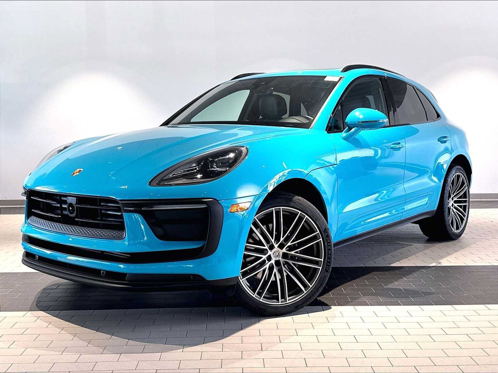 Used 2023 Porsche Macan AWD/4WD image 1