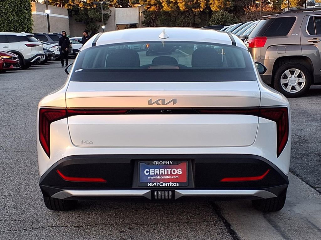 Used 2025 Kia K4 LXS image 4