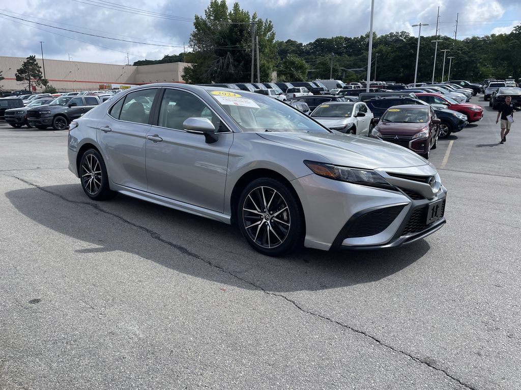 Certified 2024 Toyota Camry SE w/ Cold Weather Package AWD/4WD image 6