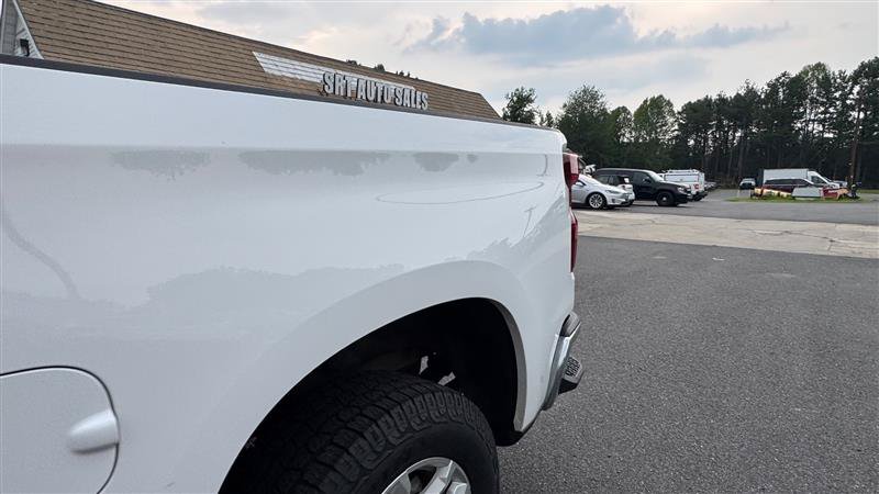 Used 2023 Chevrolet Silverado 1500 LTZ w/ LTZ Convenience Package II AWD/4WD image 18