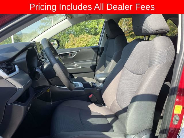 Used 2022 Toyota RAV4 LE FWD image 20