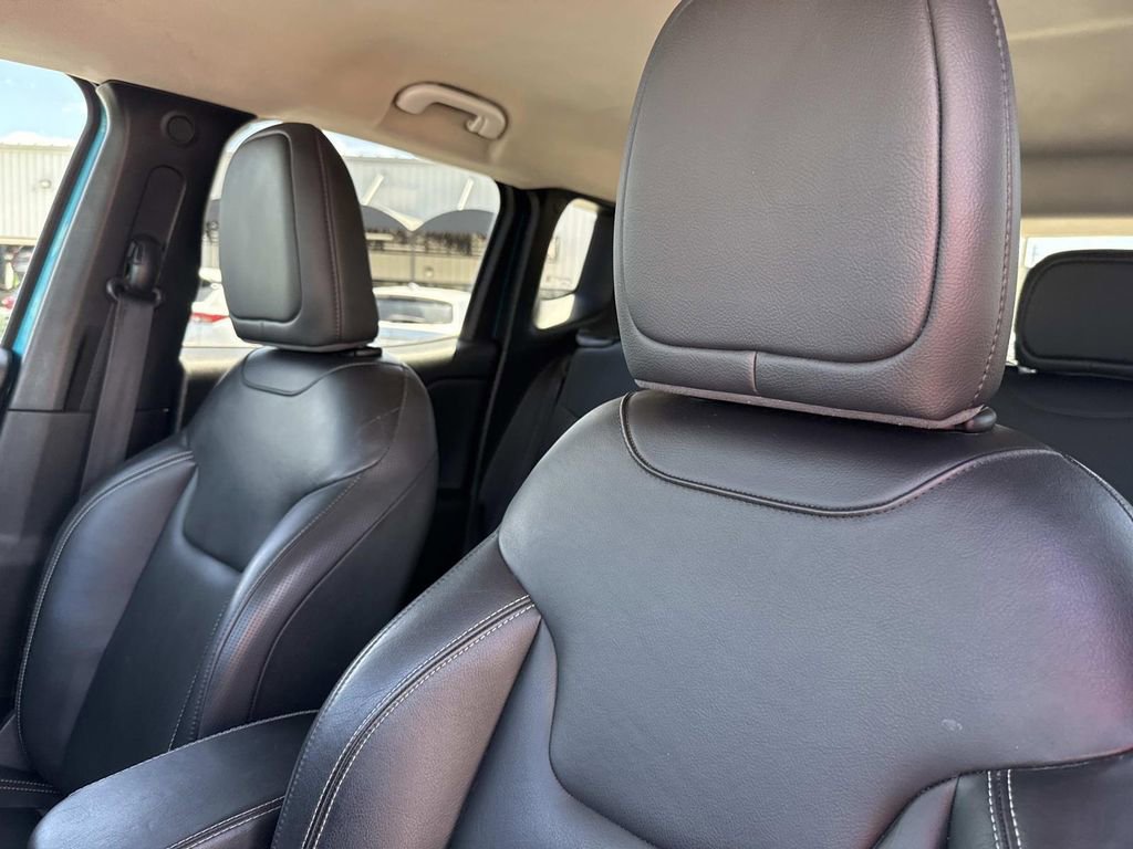 Used 2021 Jeep Renegade Limited AWD/4WD image 22