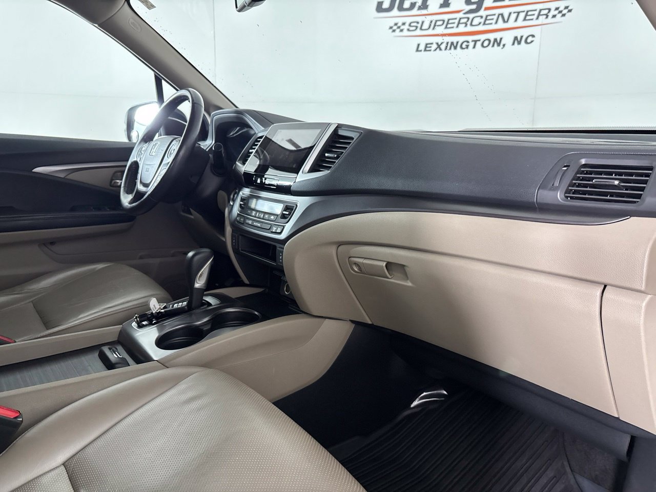 Used 2019 Honda Ridgeline RTL-T image 32