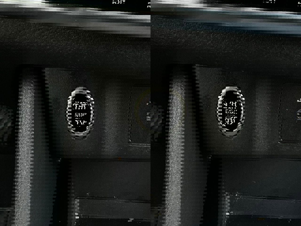 Used 2023 Nissan Rogue SV image 26