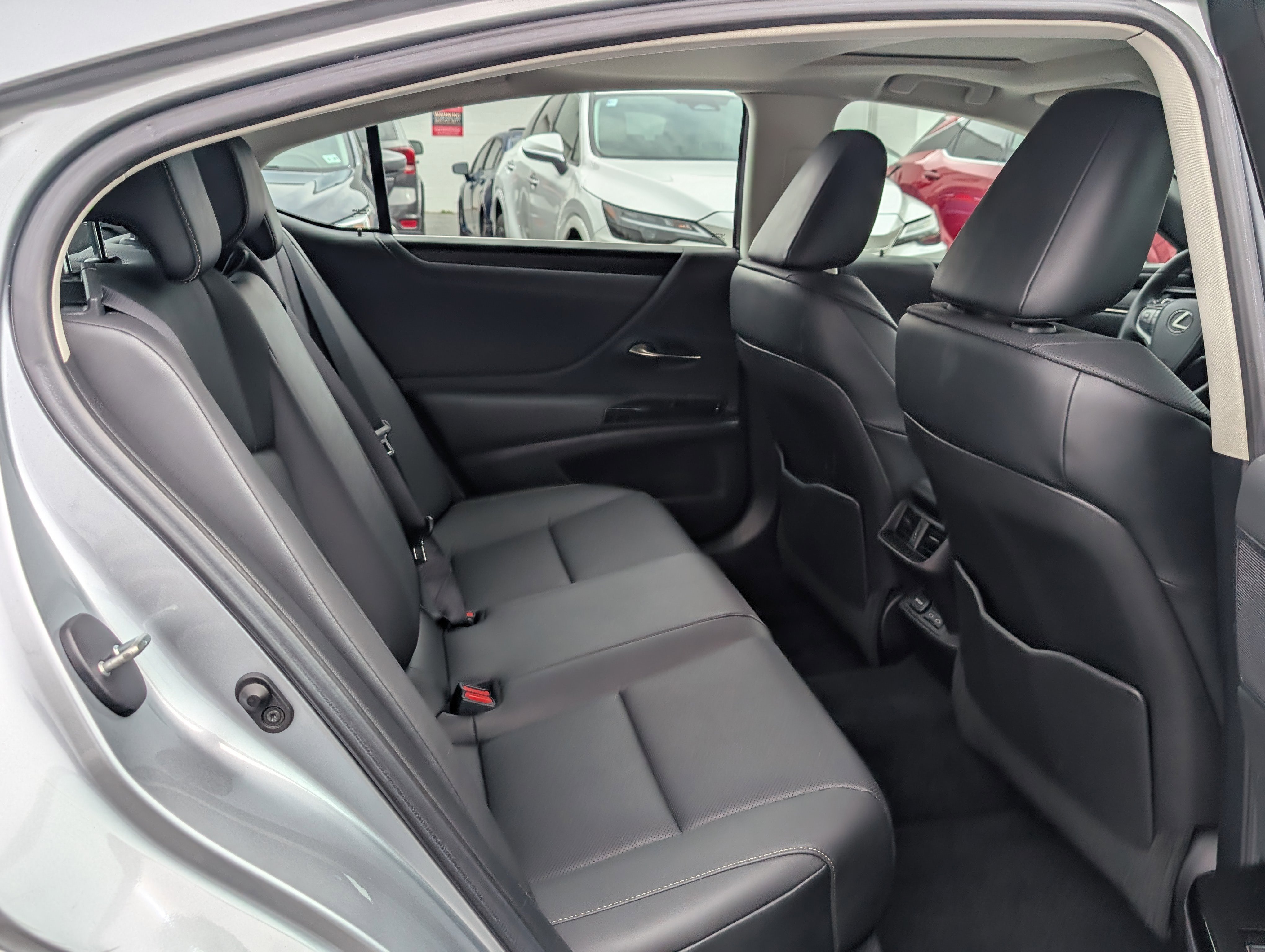 Certified 2022 Lexus ES 350 350 w/ Premium Package image 11