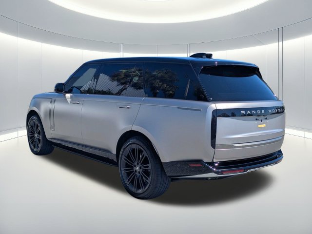 Used 2025 Land Rover Range Rover Long Wheelbase Autobiography AWD/4WD image 8