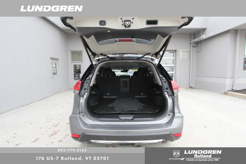 Used 2020 Nissan Rogue SV image 36