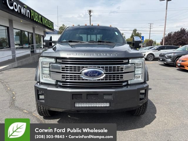 Used 2017 Ford F450 Platinum w/ Platinum Ultimate Package AWD/4WD image 2