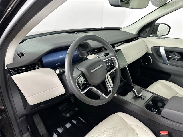 Used 2024 Land Rover Discovery Sport S image 21