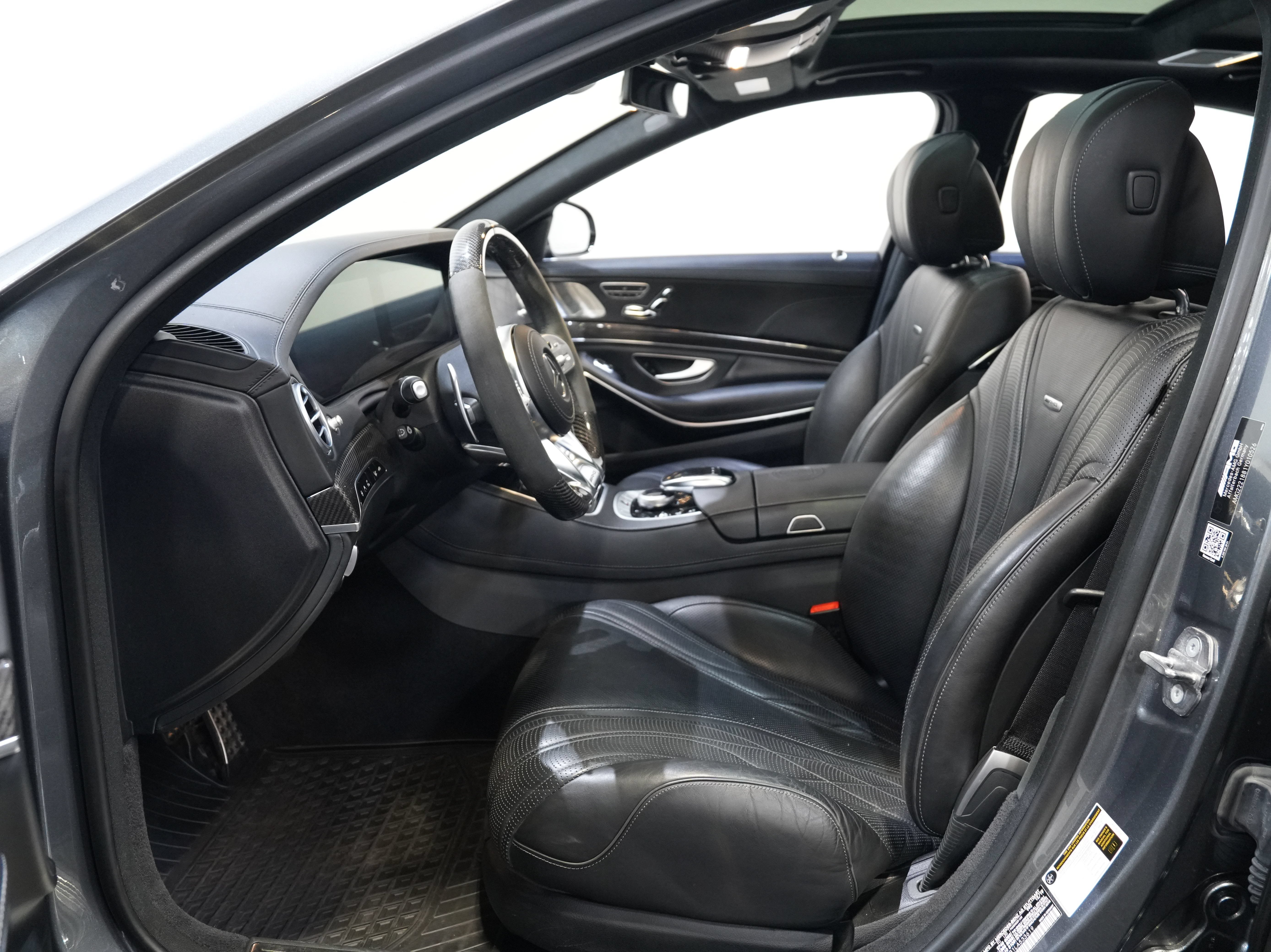 Used 2020 Mercedes-Benz S 63 AMG 4MATIC Sedan image 32