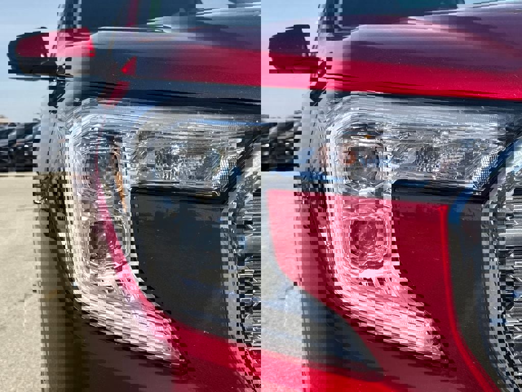 Used 2024 GMC Terrain Denali w/ Denali Premium Package image 13