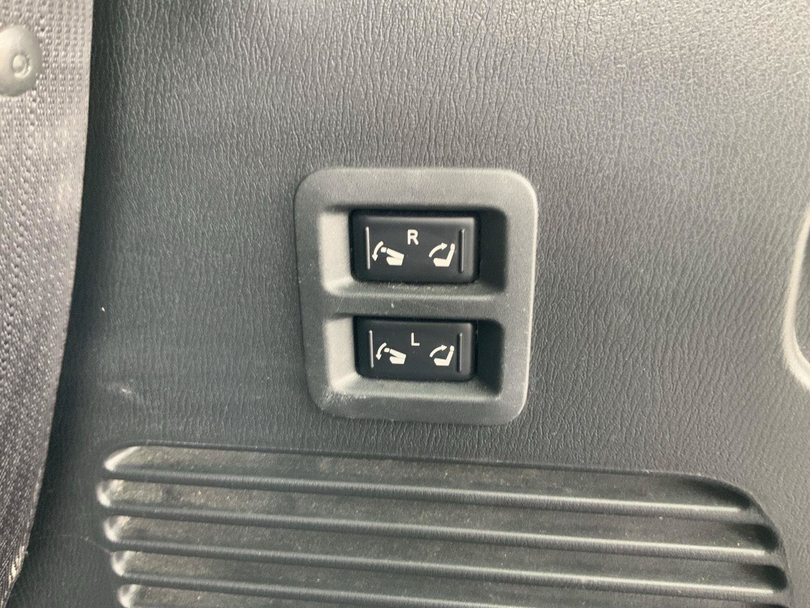 Used 2019 Nissan Armada SL w/ Premium Package AWD/4WD image 12