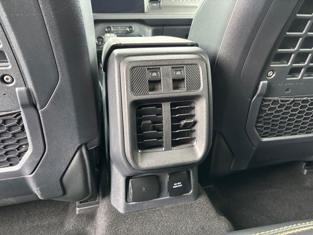 Used 2025 Ford Bronco Badlands AWD/4WD image 35