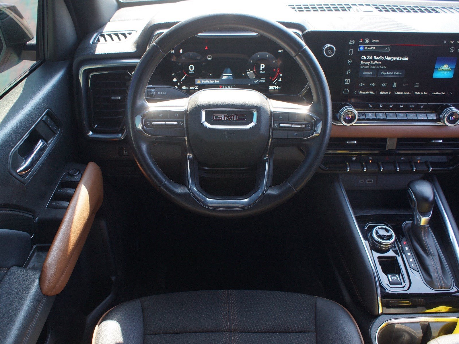 Used 2024 GMC Canyon AT4 w/ Canyon Safety Plus Package AWD/4WD image 5