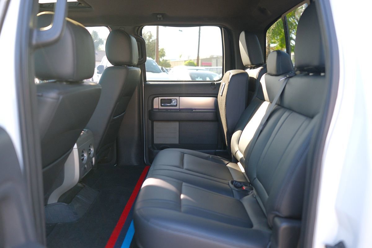 Used 2013 Ford F150 Raptor w/ Luxury Equipment Group AWD/4WD image 32