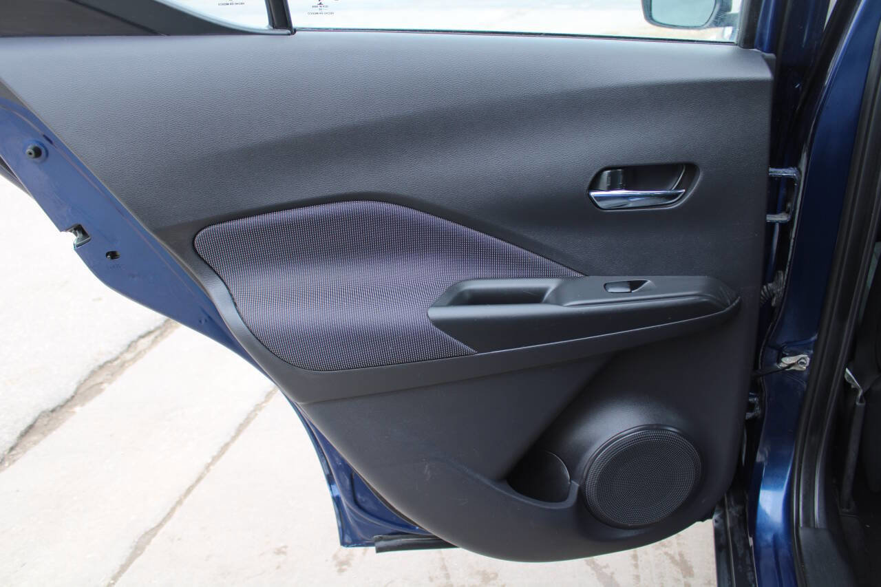Used 2020 Nissan Kicks SV FWD image 9