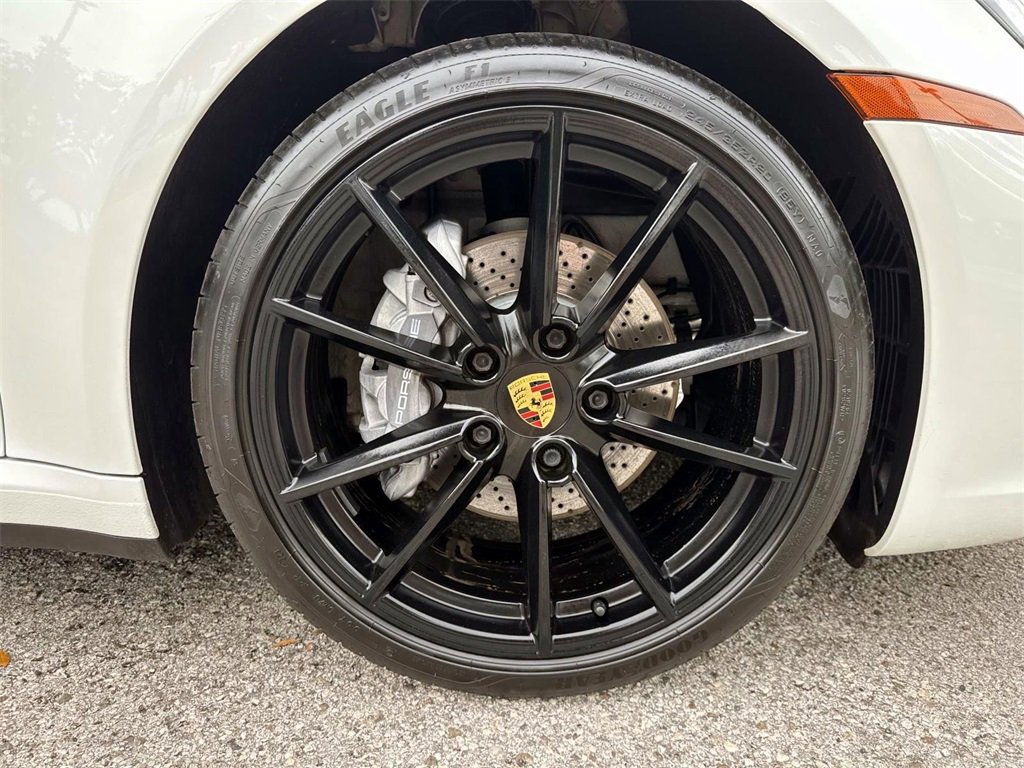 Used 2021 Porsche 911 Carrera image 9