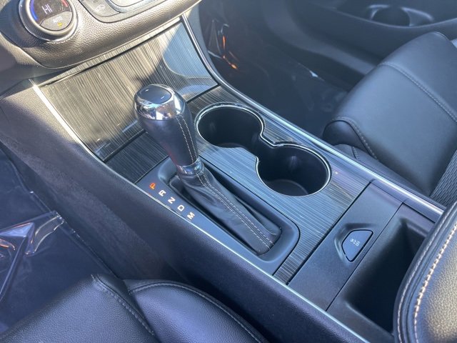 Used 2016 Chevrolet Impala LT w/ Convenience Package image 28