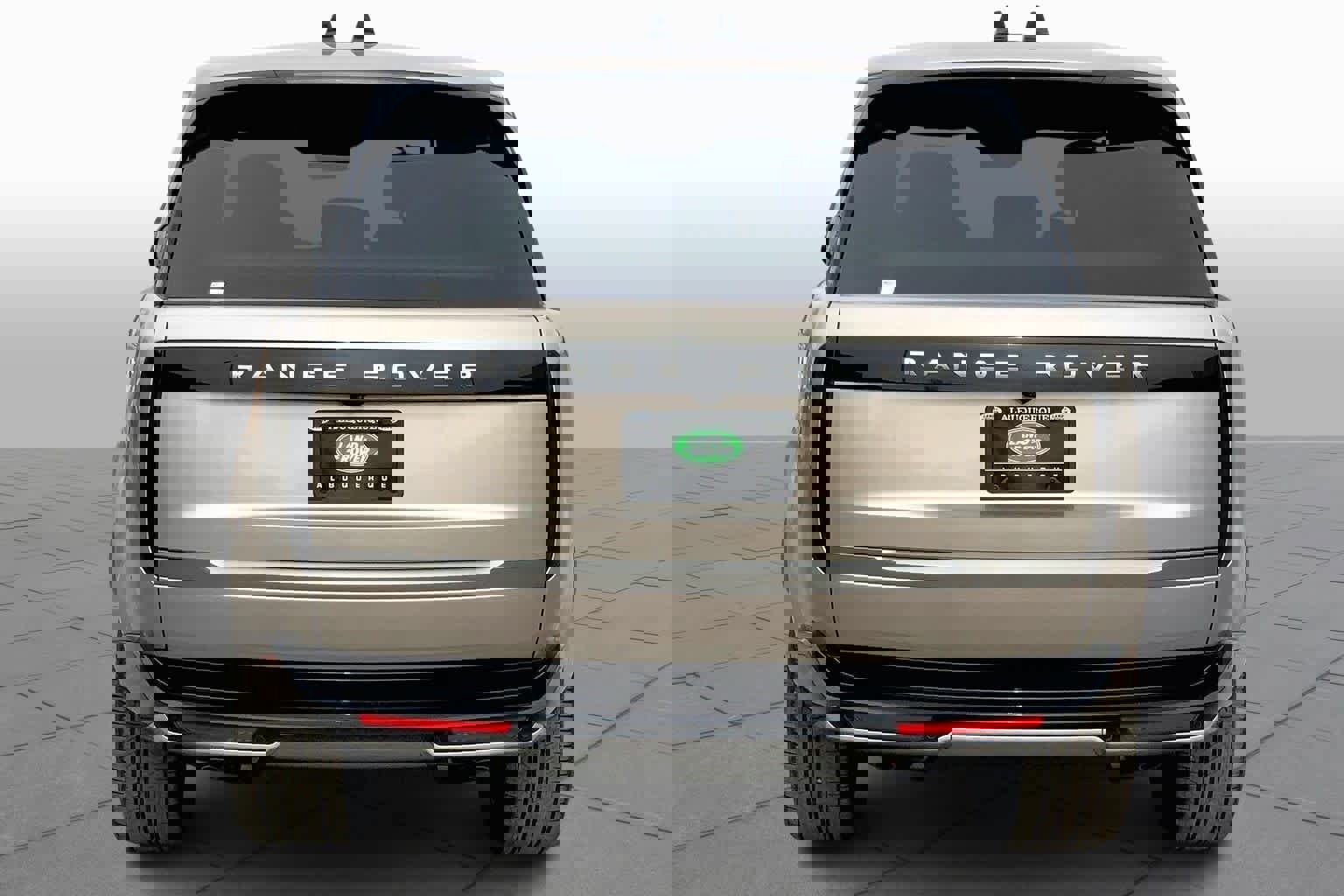 New 2025 Land Rover Range Rover SE image 4