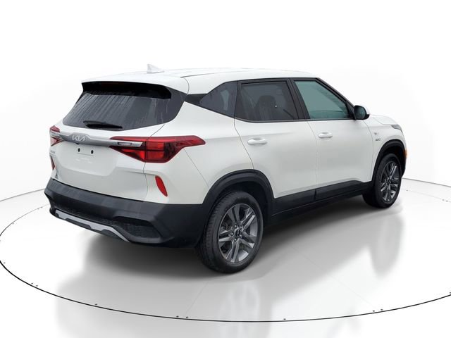 Certified 2023 Kia Seltos LX AWD/4WD image 4