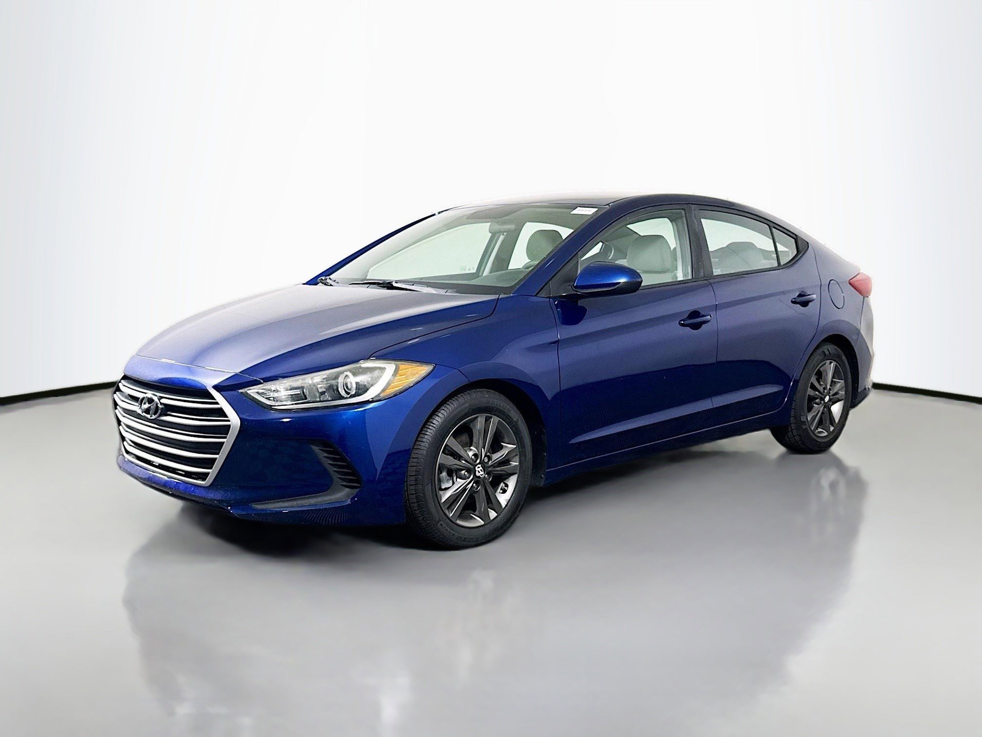 Used 2018 Hyundai Elantra SEL FWD image 4