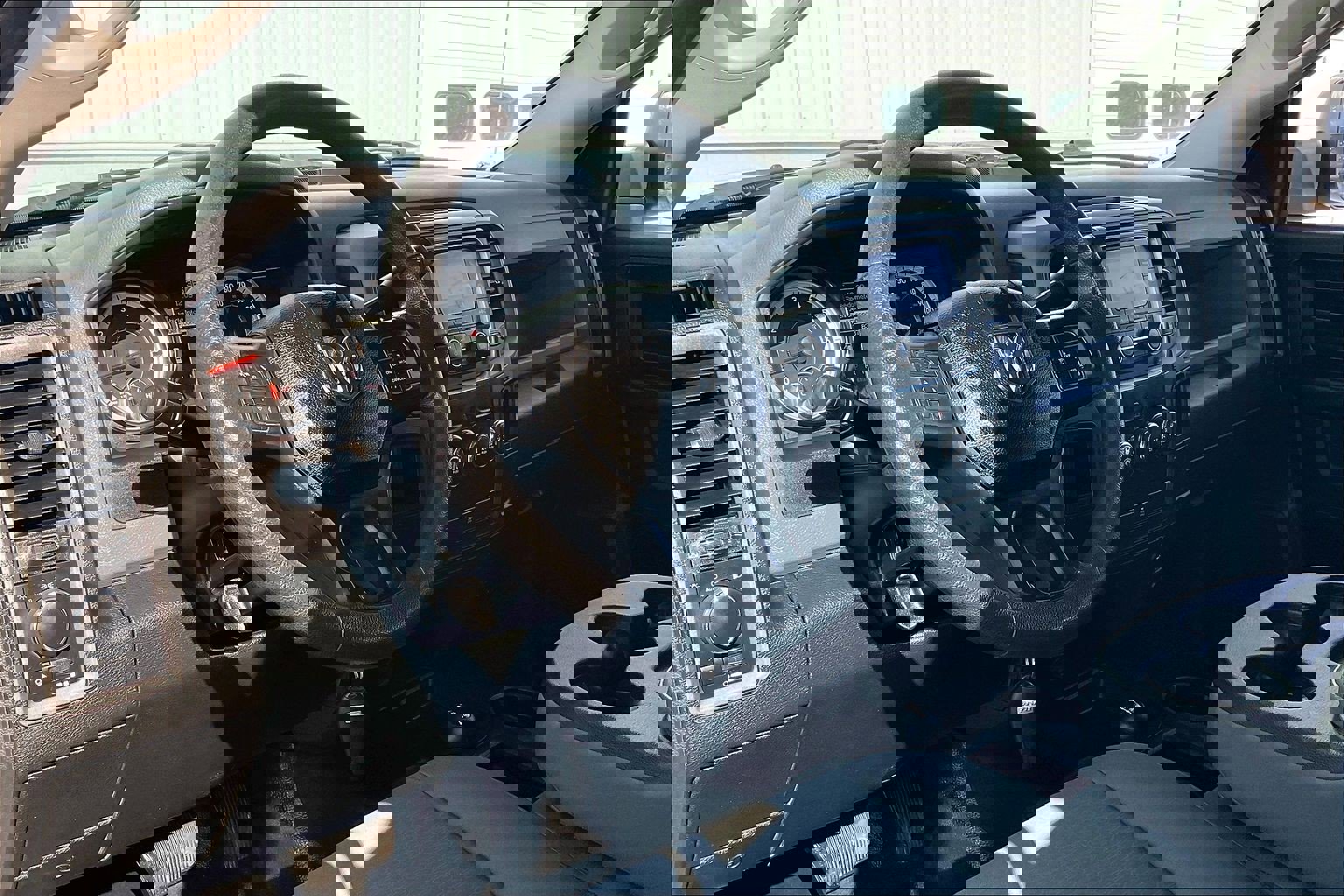 Used 2018 RAM 3500 Tradesman w/ Chrome Appearance Group image 18