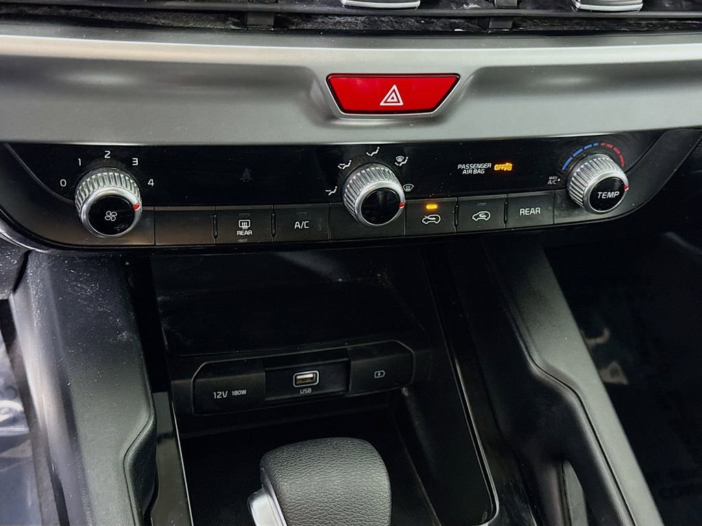 Used 2021 Kia Telluride LX image 7