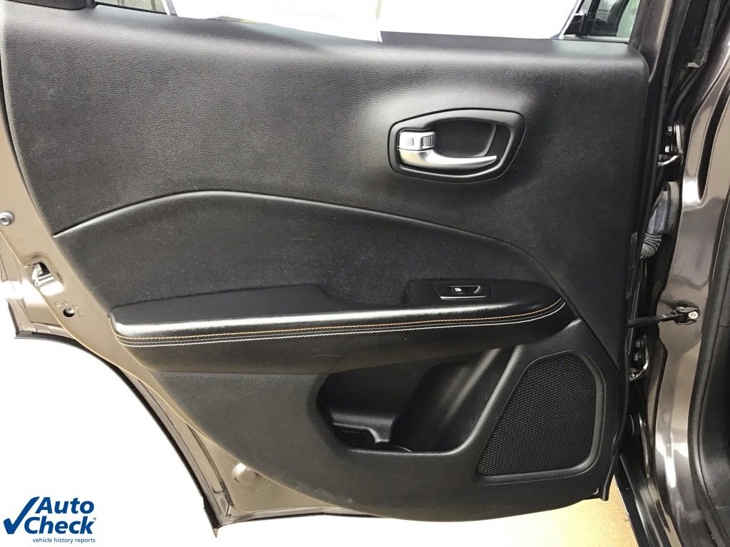 Used 2020 Jeep Compass Latitude w/ Popular Equipment Group image 12