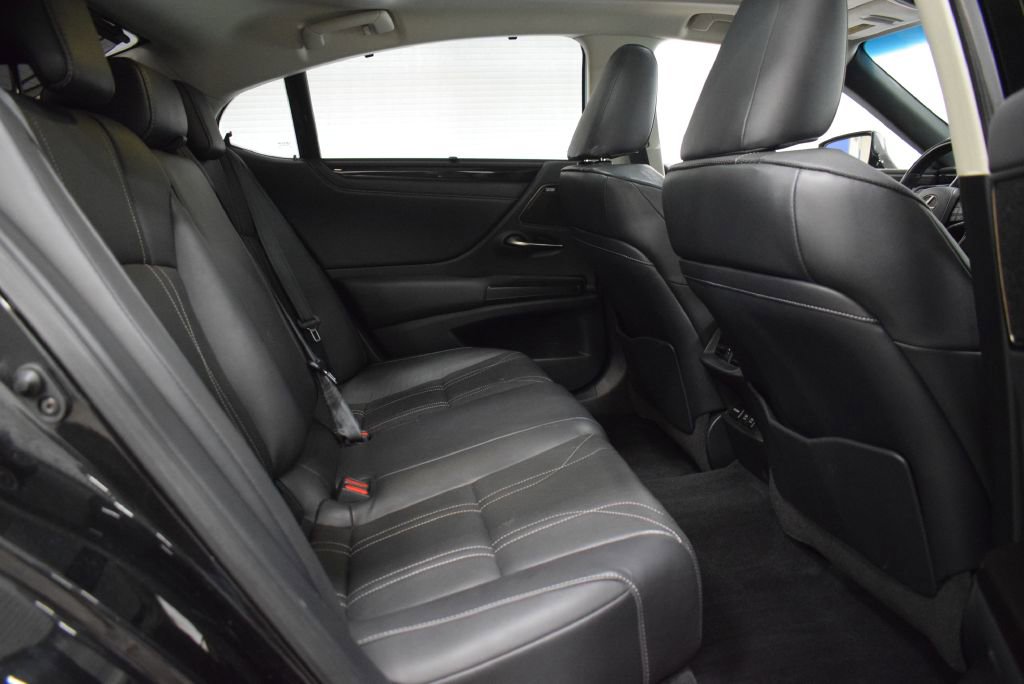 Used 2019 Lexus ES 350 Ultra Luxury image 17