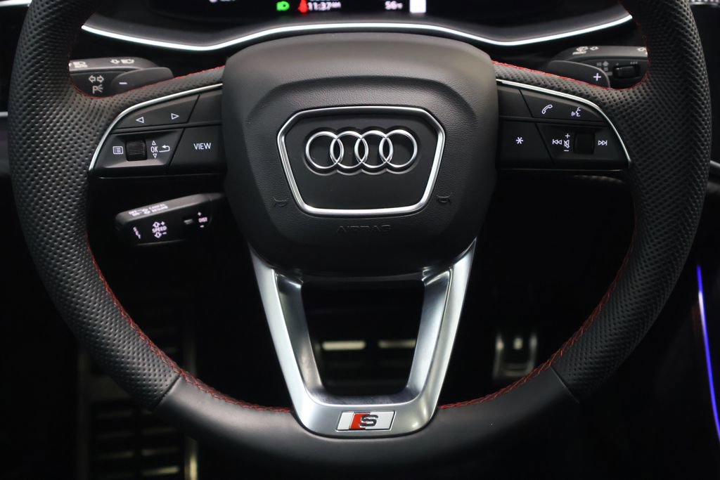 Used 2025 Audi SQ8 Prestige w/ Prestige Package image 17