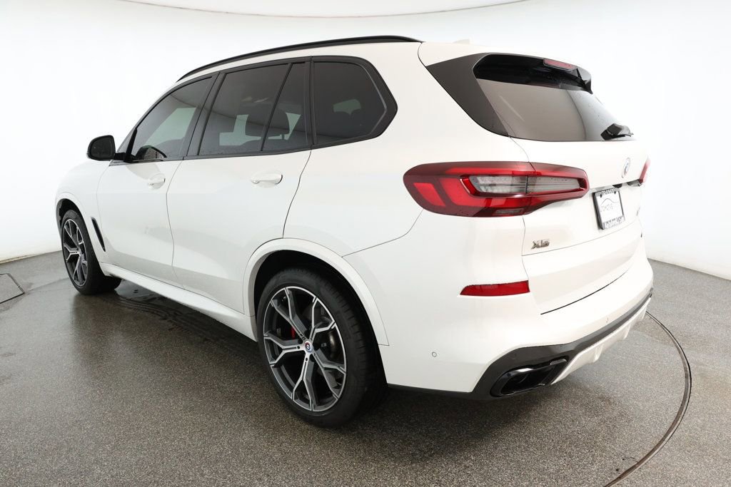 Used 2022 BMW X5 M50i w/ Executive Package image 6