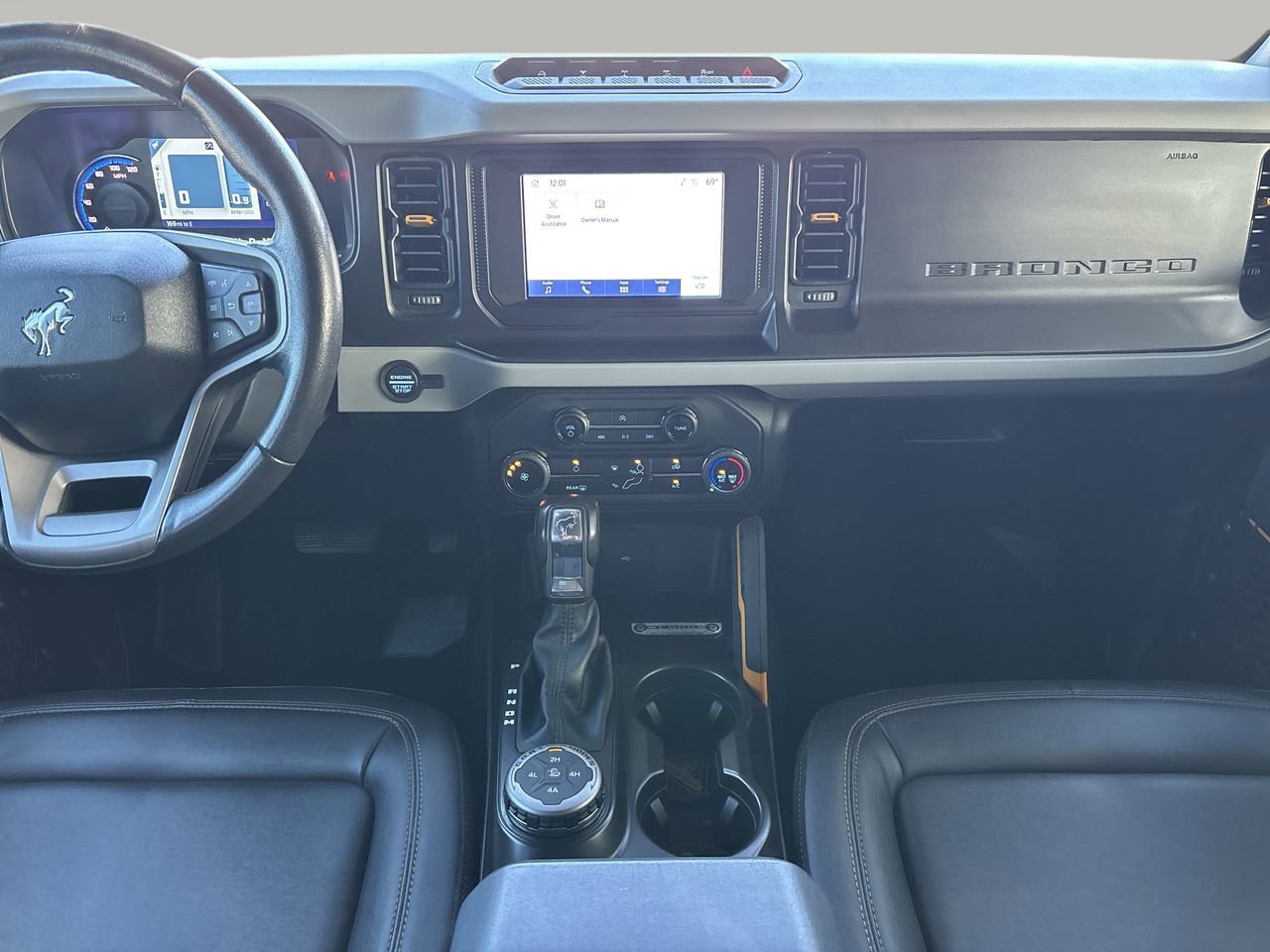 Used 2022 Ford Bronco Badlands image 14