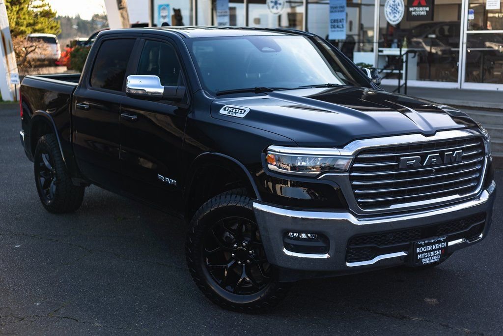 Used 2025 RAM 1500 Laramie video 2