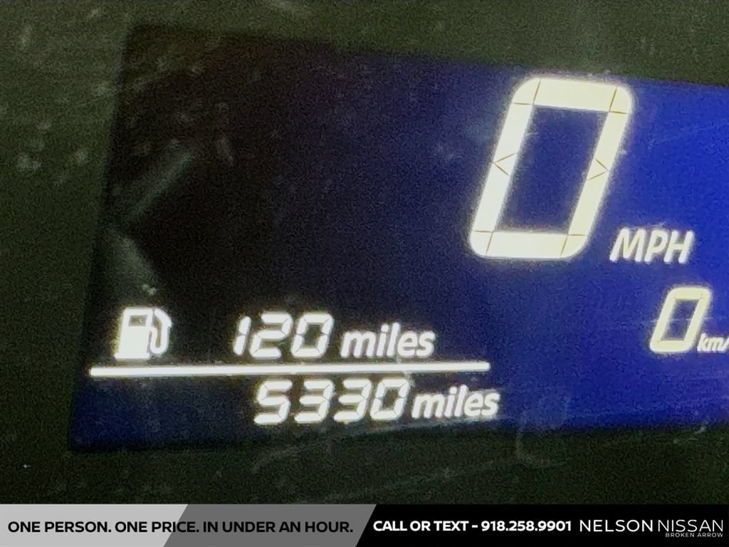 Used 2025 Nissan Kicks SV AWD/4WD image 12