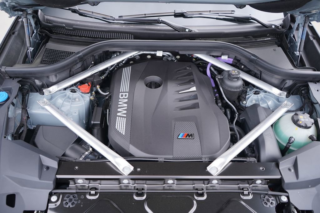 New 2026 BMW X6 xDrive40i w/ Climate Comfort Package image 20