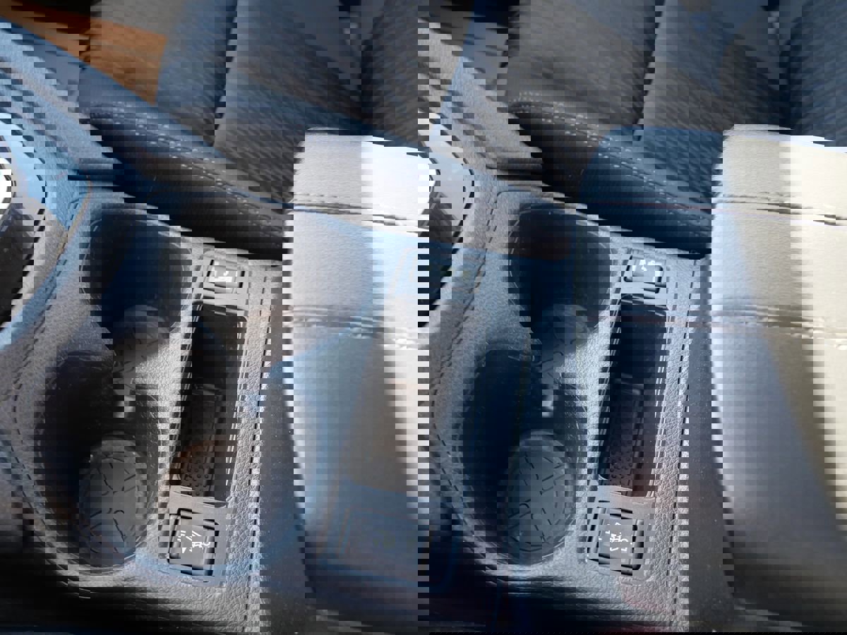 Used 2019 Nissan Rogue SV image 15