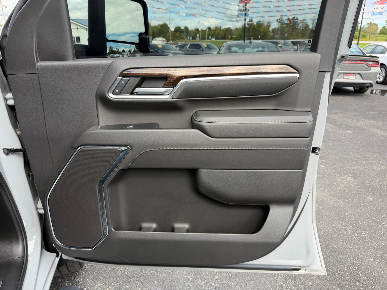 Used 2024 GMC Sierra 2500 SLE w/ SLE Value Package; image 22