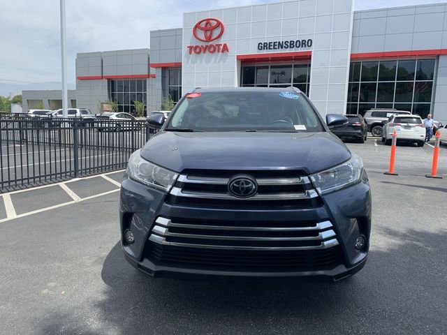 Used 2017 Toyota Highlander Limited FWD image 3