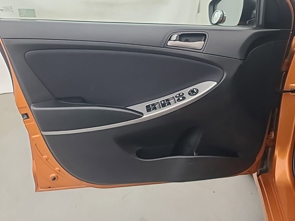 Used 2017 Hyundai Accent SE image 21