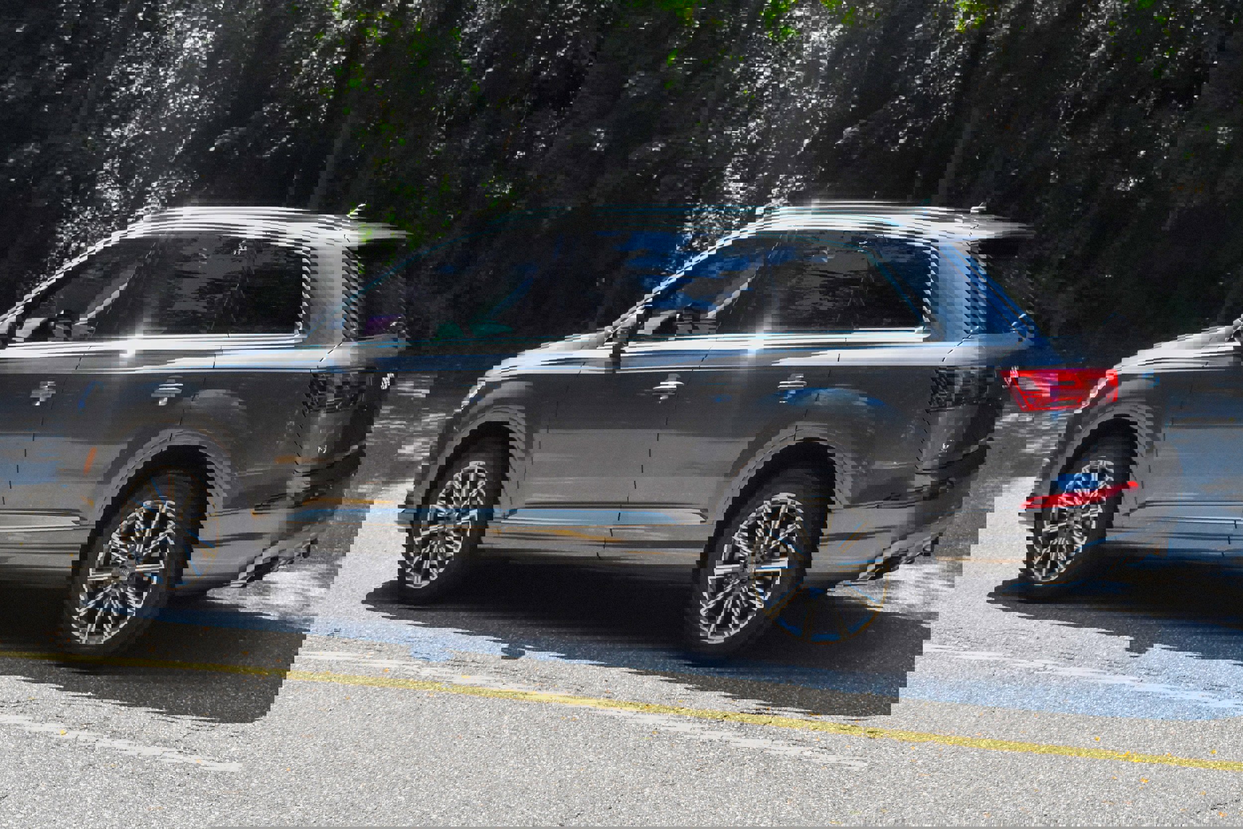 Used 2019 Audi Q7 3.0T Premium Plus w/ Premium Plus Package image 5