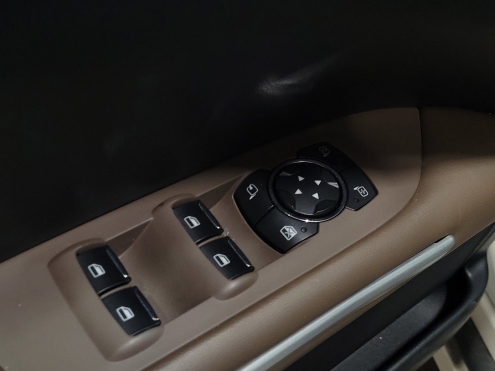 Used 2016 Lincoln MKZ Hybrid w/ Equipment Group 600A Reserve image 27