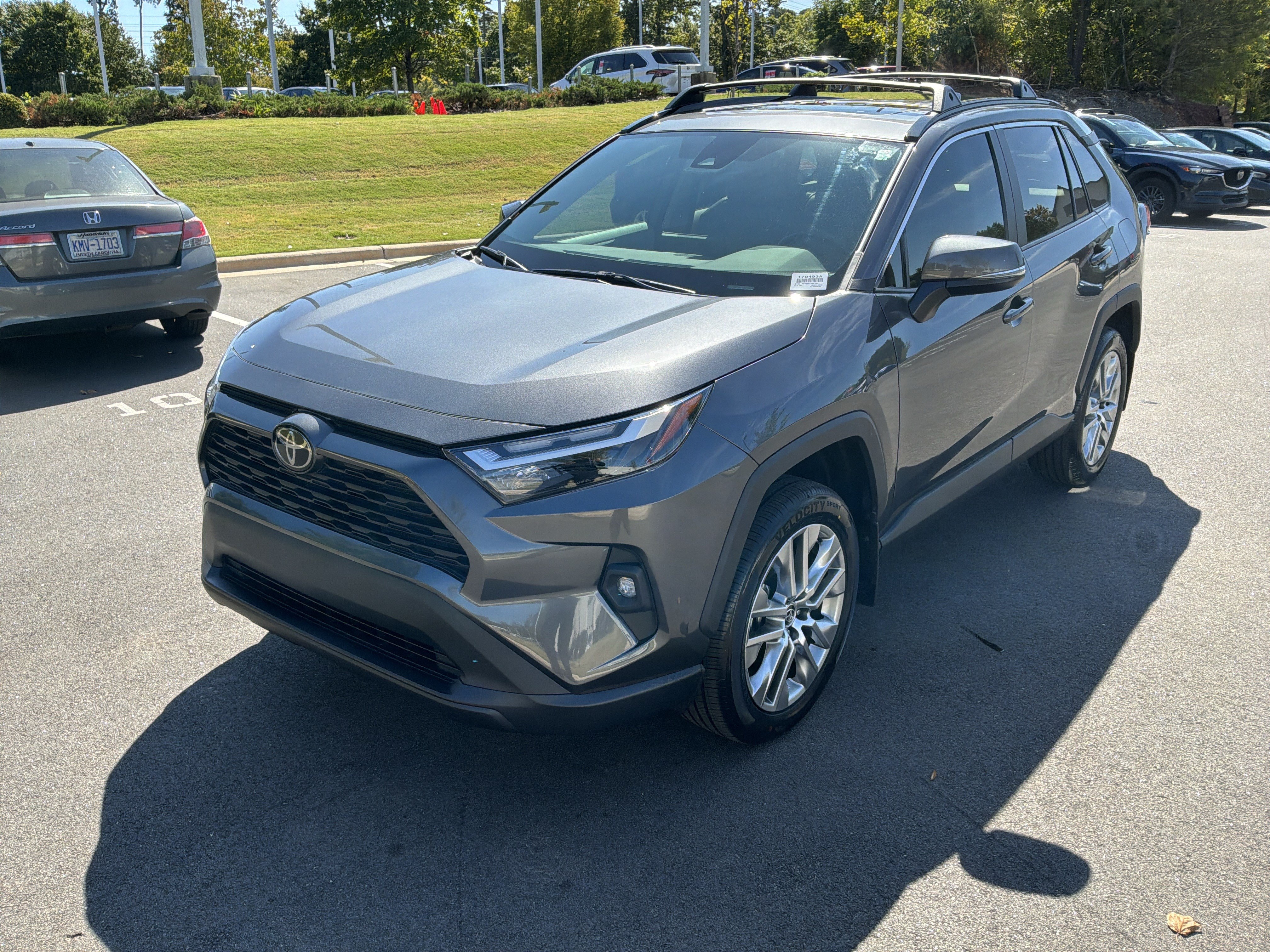 Used 2024 Toyota RAV4 XLE Premium FWD image 5